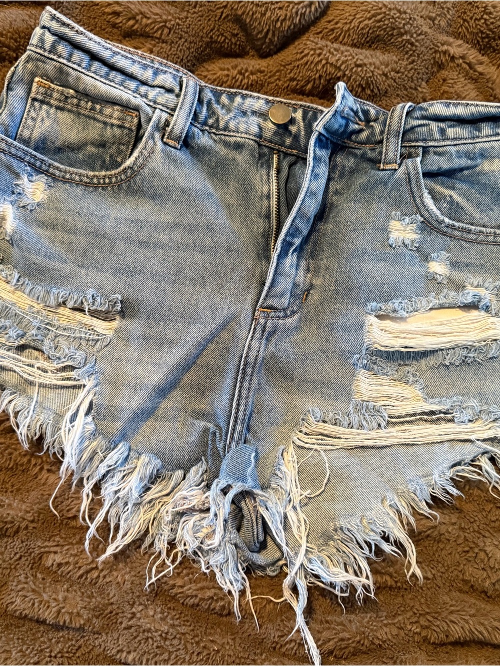 Fashion Nova Distressed Light Blue Denim Women’s Shorts